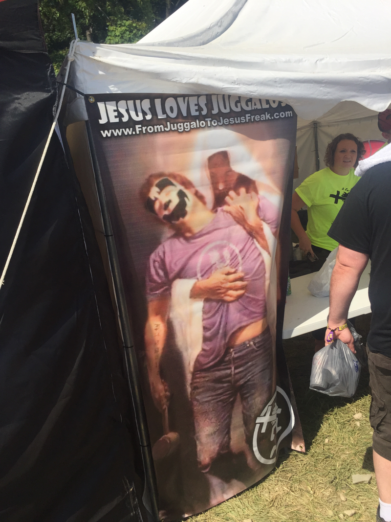Illustration for article titled 2015 Gathering Of The Juggalos: Children, a wedding, and Juggalos For Jesus